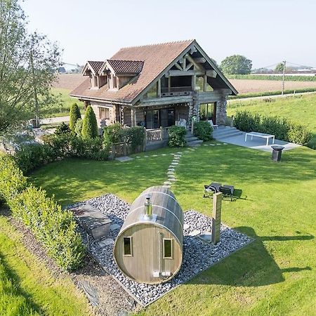 Cozy 4-Bedroom Chalet With Outdoor Spa In Zottegem Exterior photo