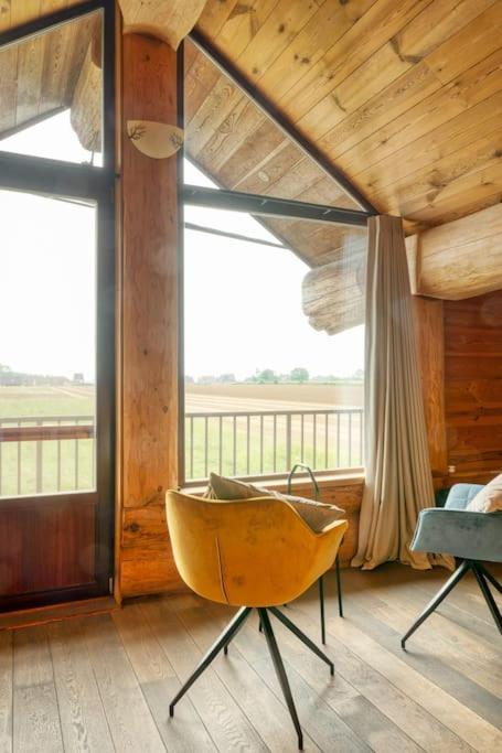 Cozy 4-Bedroom Chalet With Outdoor Spa In Zottegem Exterior photo