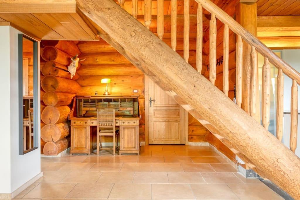 Cozy 4-Bedroom Chalet With Outdoor Spa In Zottegem Exterior photo