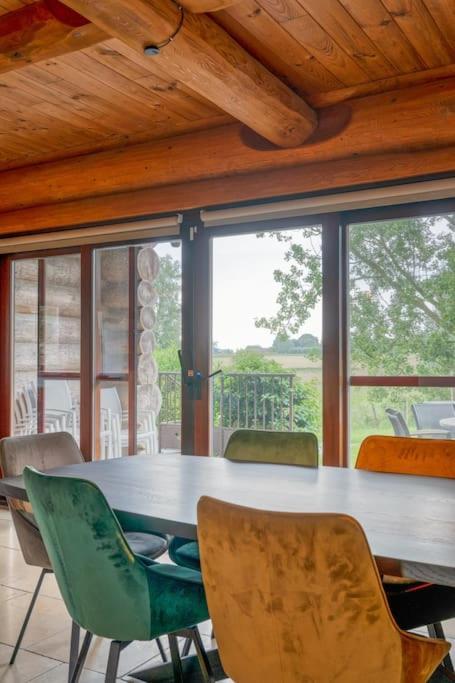 Cozy 4-Bedroom Chalet With Outdoor Spa In Zottegem Exterior photo