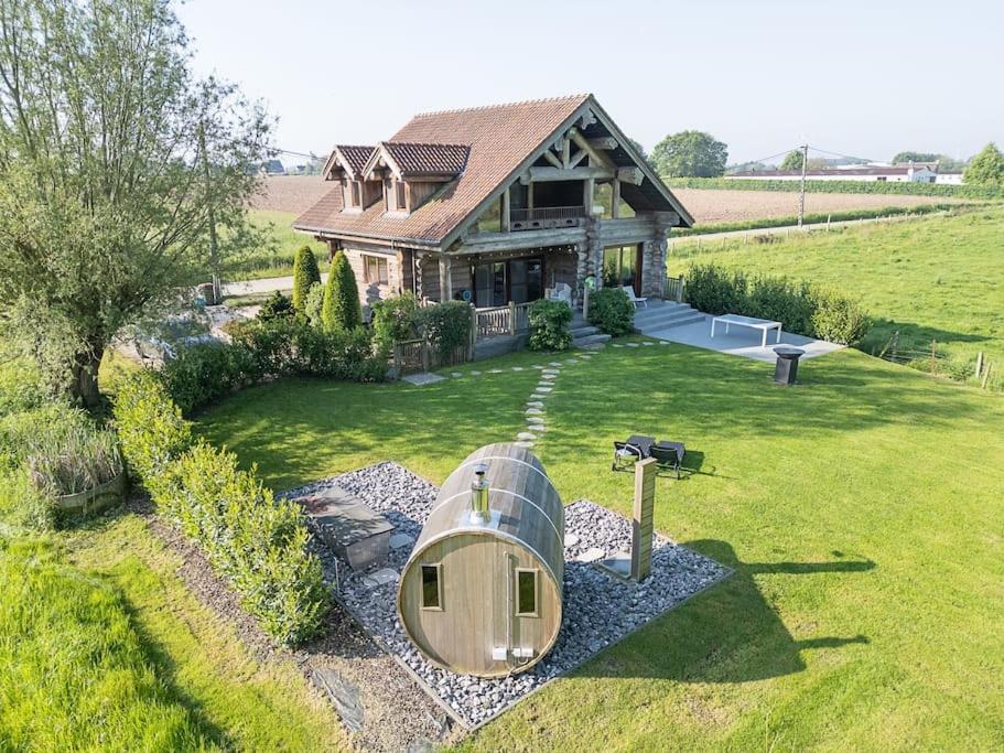 Cozy 4-Bedroom Chalet With Outdoor Spa In Zottegem Exterior photo